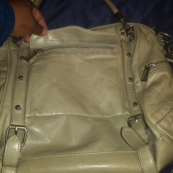 Handbag - Picture 4 of 9